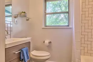 8107 Lazy Ln, Austin, TX 78757 - Photo 20