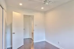 8107 Lazy Ln, Austin, TX 78757 - Photo 18