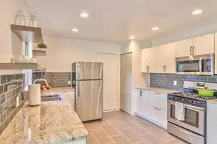8107 Lazy Ln, Austin, TX 78757 - Photo 8