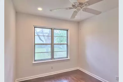 8107 Lazy Lane, Austin, TX 78757 - Photo 16