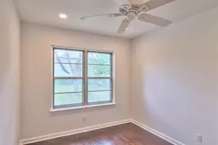 8107 Lazy Ln, Austin, TX 78757 - Photo 16
