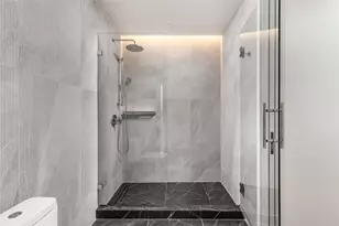 610 Davis St, Austin, TX 78701 - Photo 20