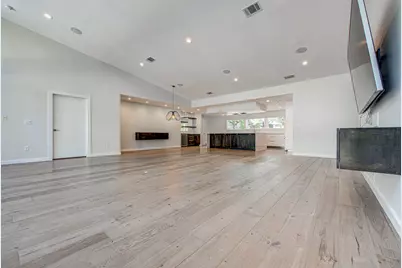 6106 Shoal Creek Boulevard, Austin, TX 78757 - Photo 8