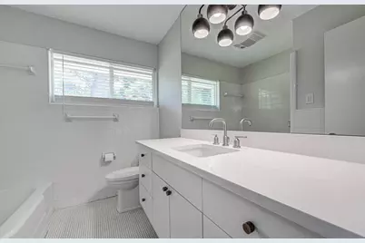 6106 Shoal Creek Boulevard, Austin, TX 78757 - Photo 22