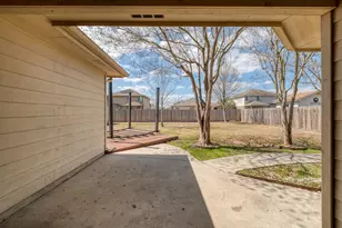 513 Mockingbird Ln, Lockhart, TX 78644 - Photo 22