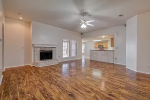 513 Mockingbird Ln, Lockhart, TX 78644 - Photo 6