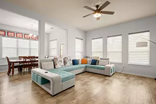 2401 Yaupon Range Dr, Leander, TX 78641 - Photo 8