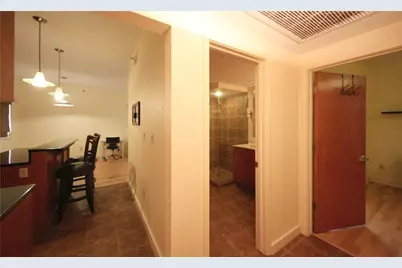 711 W 26th Street #610, Austin, TX 78705 - Photo 6