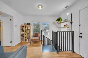 4302 Ave G Ave, Austin, TX 78751 - Photo 32