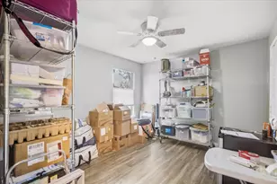 706 Jones St, Smithville, TX 78957 - Photo 24