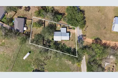 706 Jones Street, Smithville, TX 78957 - Photo 40