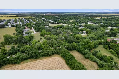 900 Tank Street, Lockhart, TX 78644 - Photo 16