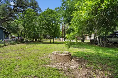 900 Tank Street, Lockhart, TX 78644 - Photo 12