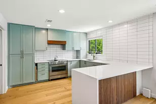 12024 Wycliff Ln, Austin, TX 78727 - Photo 10