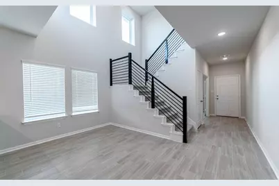 1232 Sweden, Seguin, TX 78155 - Photo 2