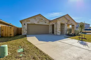 100 Greenspire Ln, Hutto, TX 78634 - Photo 2