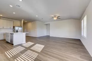 100 Greenspire Ln, Hutto, TX 78634 - Photo 14