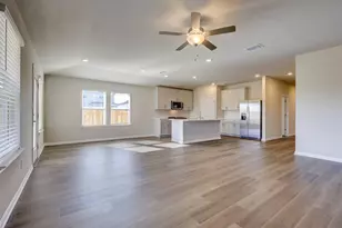 100 Greenspire Ln, Hutto, TX 78634 - Photo 12