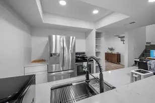 6413 Chimney Creek Cir, Austin, TX 78723 - Photo 8