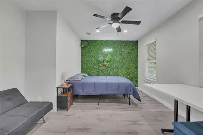 3400 Laguna Drive, Austin, TX 78741 - Photo 12