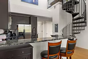 907 Duncan Ln, Austin, TX 78705 - Photo 10