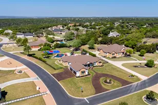 401 Highland Bluff Dr, Georgetown, TX 78633 - Photo 34