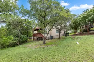 5813 Sandalwood Hollow, Austin, TX 78731 - Photo 32