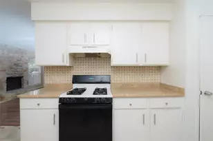 5603 Porsche Ln, Austin, TX 78749 - Photo 4