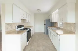 5603 Porsche Ln, Austin, TX 78749 - Photo 2