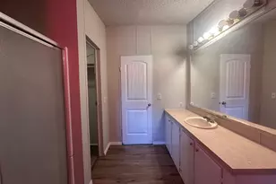 302 Lone Star Rd, Bastrop, TX 78602 - Photo 8