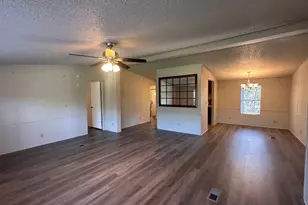 302 Lone Star Rd, Bastrop, TX 78602 - Photo 2