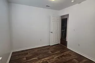 606 Trinity St, Lockhart, TX 78644 - Photo 10