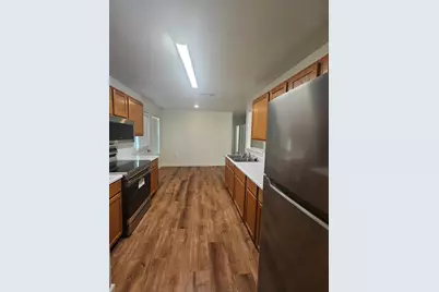 606 Trinity Street, Lockhart, TX 78644 - Photo 8