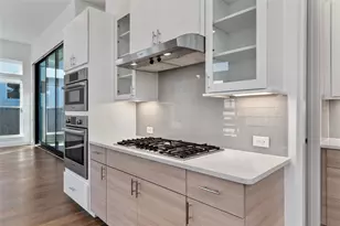 6300 Toscana Ave, Austin, TX 78724 - Photo 8