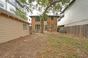910 W 22nd 1/2 St, Austin, TX 78705 - Photo 28