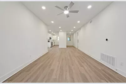 910 W 22nd 1/2 Street, Austin, TX 78705 - Photo 6