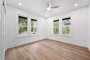 910 W 22nd 1/2 St, Austin, TX 78705 - Photo 24