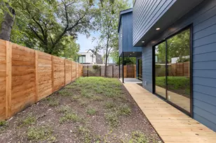 2308 S 2nd St, Austin, TX 78704 - Photo 36