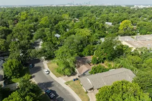 6400 Brookside Dr, Austin, TX 78723 - Photo 4