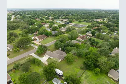 202 Meadow Woods Drive, Kyle, TX 78640 - Photo 6