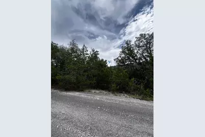 21307 Wyoming Pass, Lago Vista, TX 78645 - Photo 2