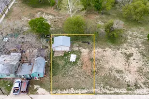 1315 3rd Street N, Kerrville, TX 78028 - Photo 1