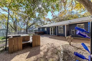 1906 Parkside Ln, Austin, TX 78745 - Photo 34