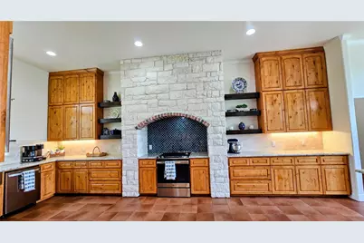 189 Moccasin Canyon, Cedar Creek, TX 78612 - Photo 14