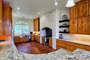 189 Moccasin Canyon, Cedar Creek, TX 78612 - Photo 12