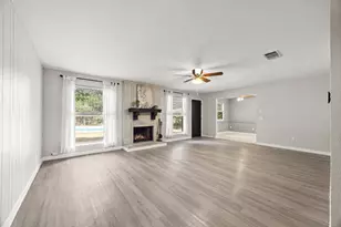 1702 Oakridge Dr, Round Rock, TX 78681 - Photo 10