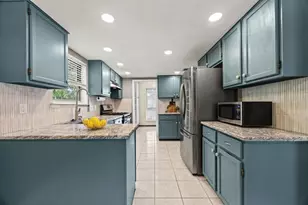1702 Oakridge Dr, Round Rock, TX 78681 - Photo 16