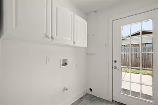 15302 Spring Hill Ln, Pflugerville, TX 78660 - Photo 14