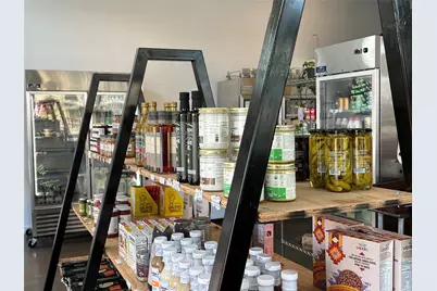 100 E 2nd Street, Taylor, TX 76574 - Photo 10