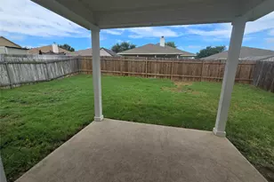 217 Tolcarne Dr, Hutto, TX 78634 - Photo 12